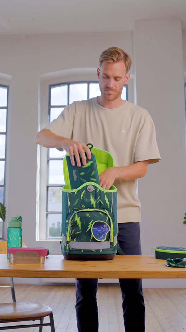 ergobag-product-video-cubo-light-organisation