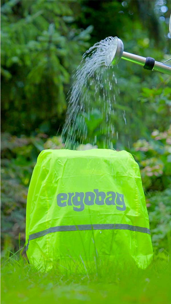 ergobag-product-video-cubo-stabil-und-wasser