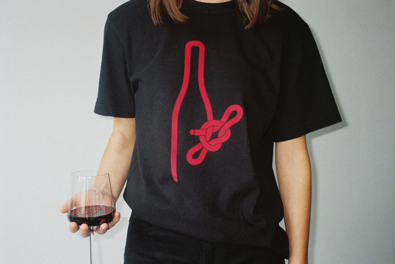 lost-art-loose-ends-natural-wine-branding-merchandise-design-photography-chris-hopkins