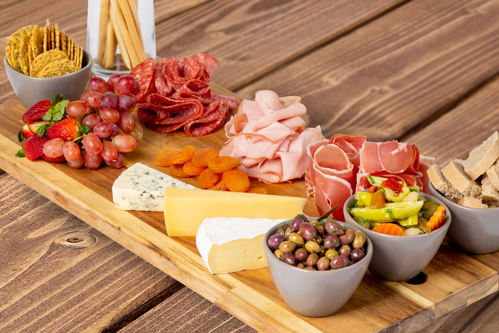 Platter of antipasto and cheese