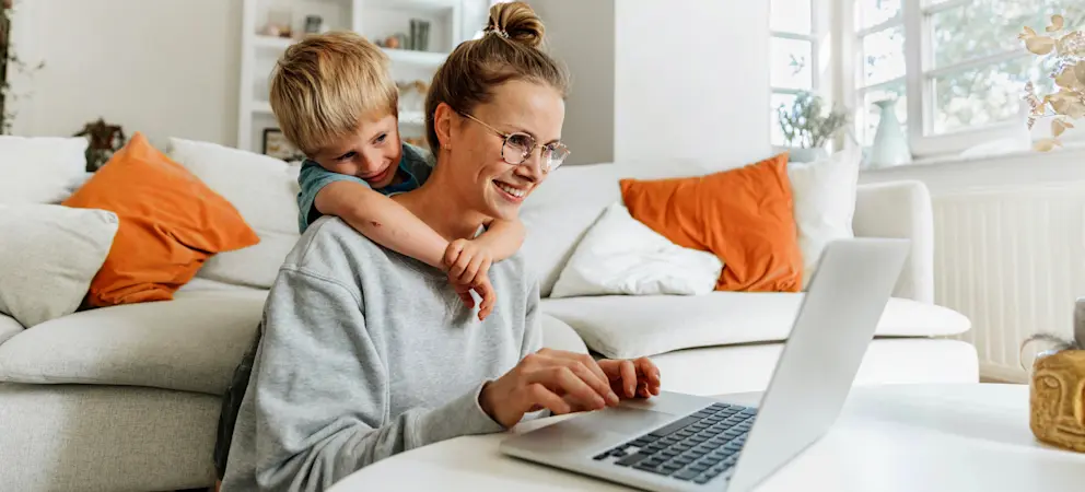 Mamma son dator Swedbank