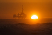 oil rig image