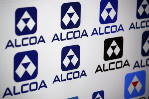 Alcoa Kicks it Off Image