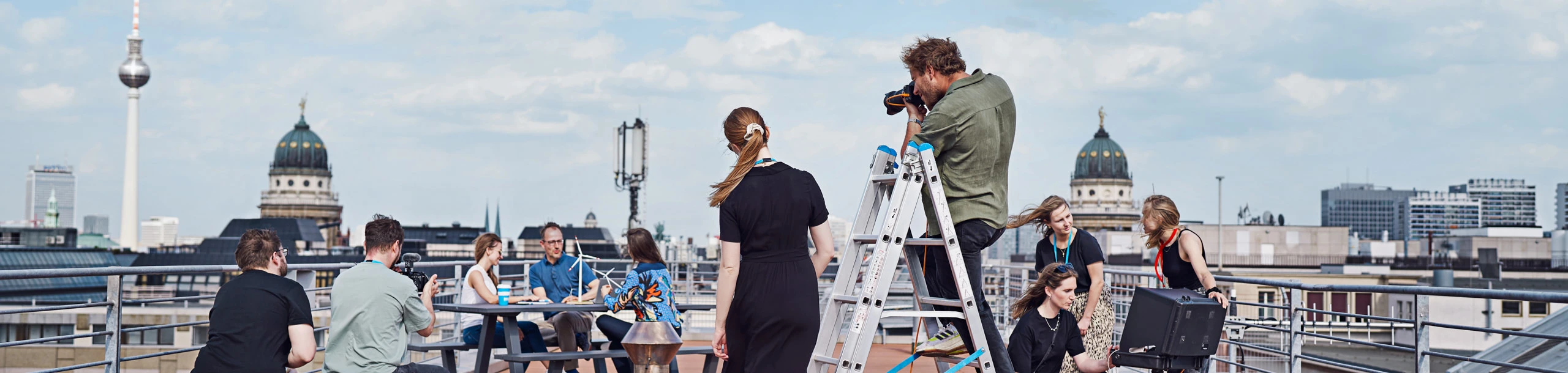 Fotoshooting auf einer Dachterasse in Berlin-Mitte