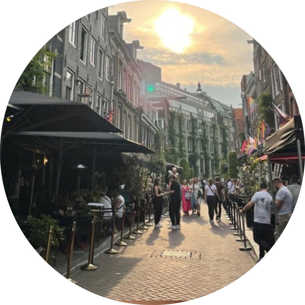 Reguliersdwarsstraat street