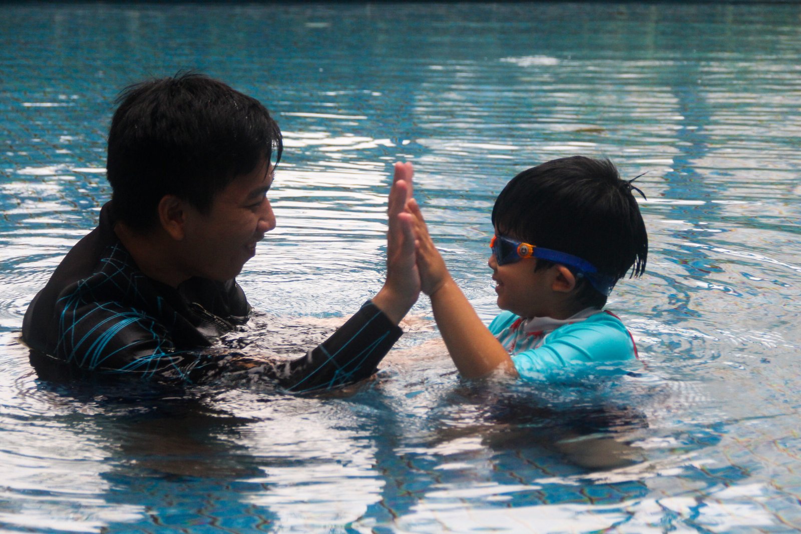 First Swimming Lesson for Kids: A Parent’s Guide to a Great Start