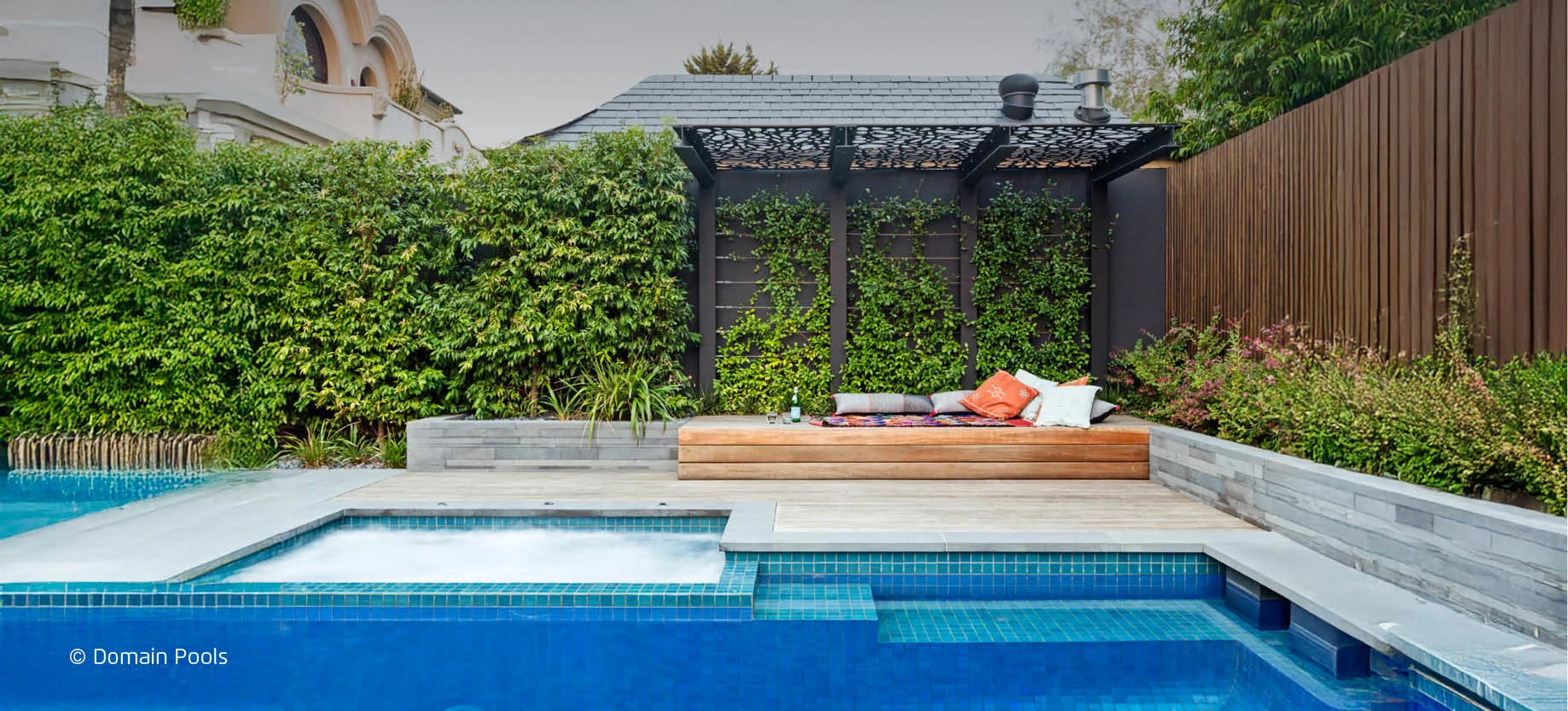 Beautiful pool with rest area.