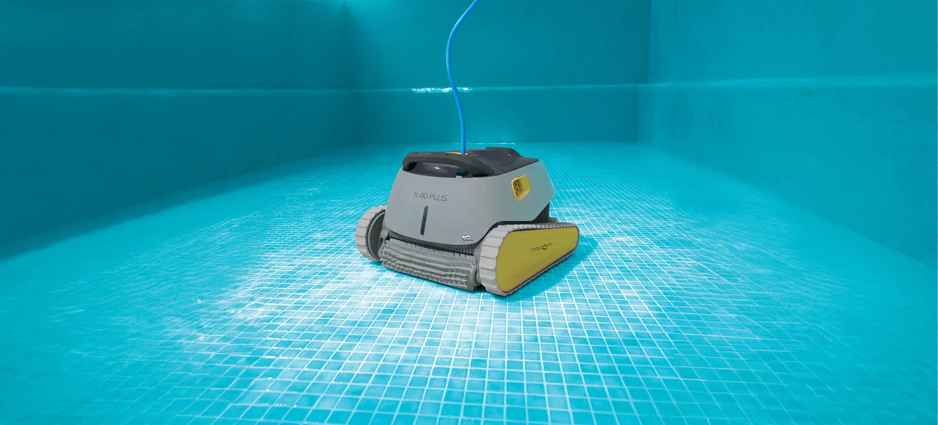 Clean the Pool Thoroughly with a reliable Dolphin Robotic Pool Cleaner