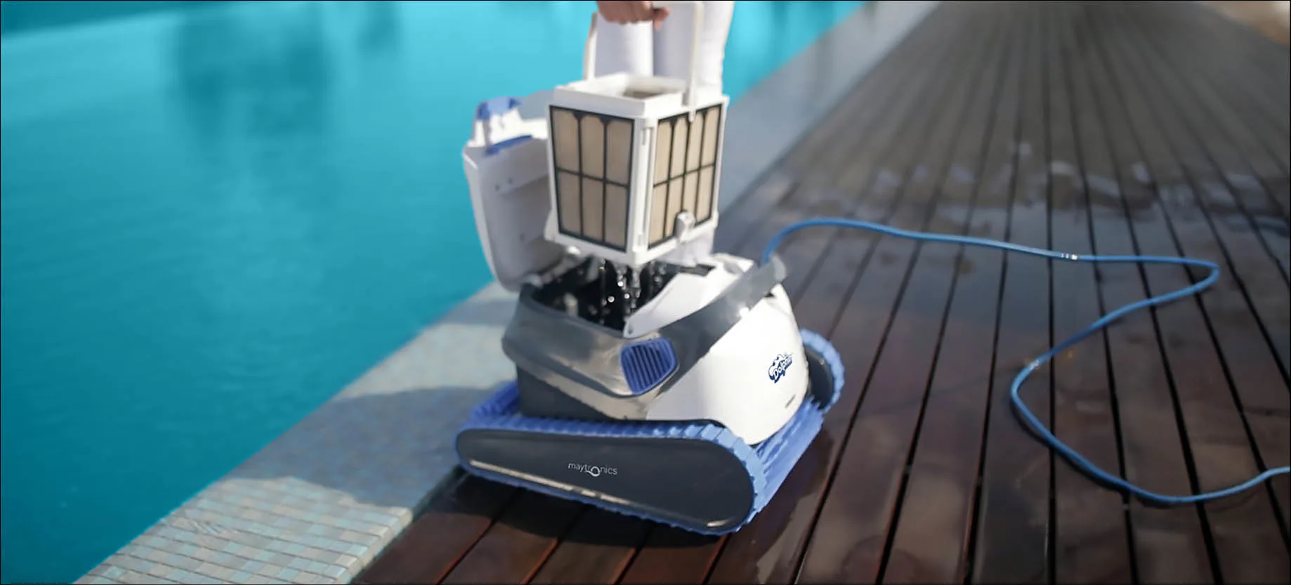 Dolphin robotic pool cleaner filter basket