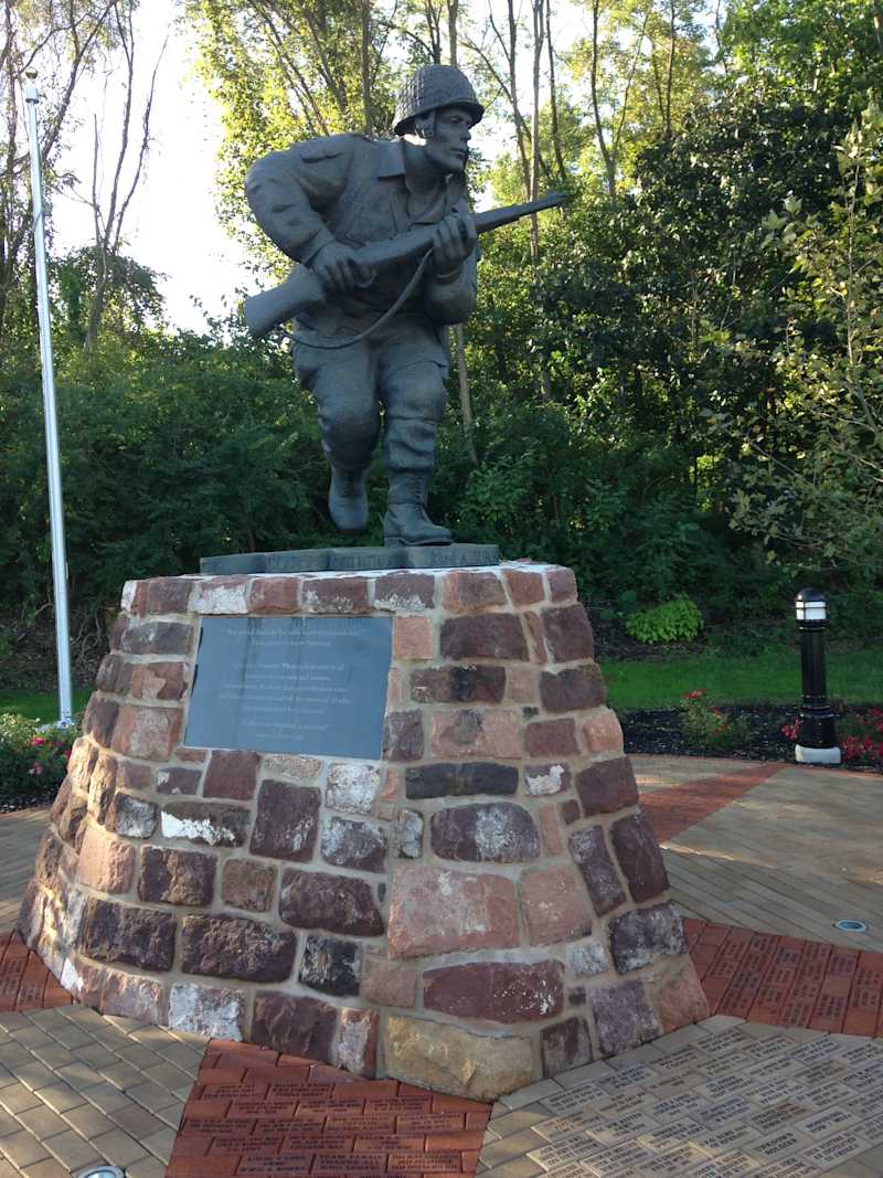 Winter's Memorial, Statue Close Up