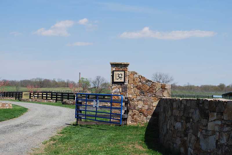 Winery 32, Main Entrance