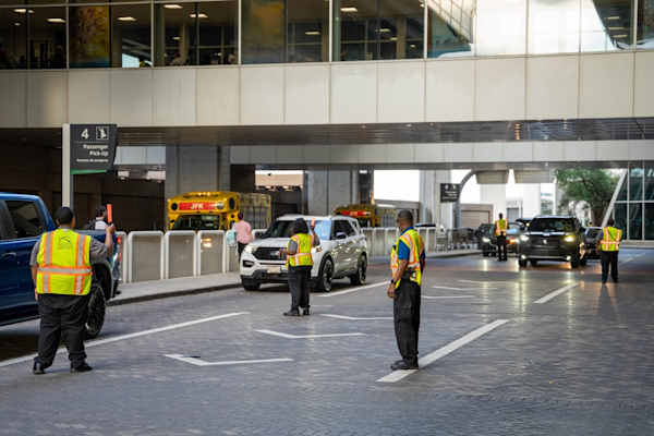 HAS Landside Operations: Orchestrating holiday travel at the curb