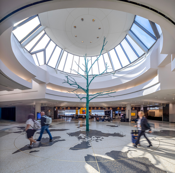 Thanksgiving travelers flock to top destinations from Houston's airports