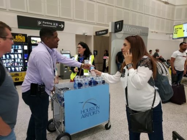 Houston Airports employees offer comfort and support during global IT outage