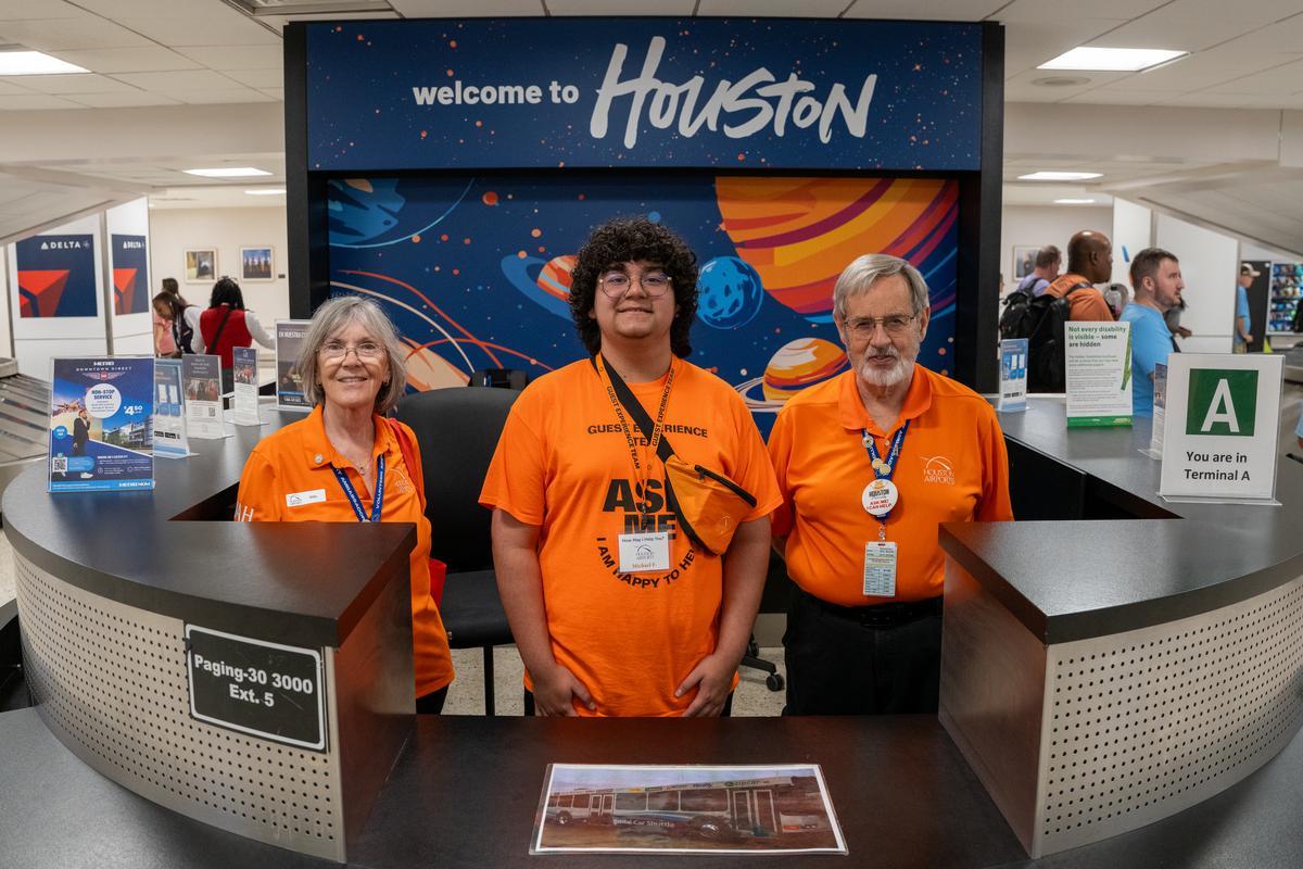 IAH Teen Volunteers