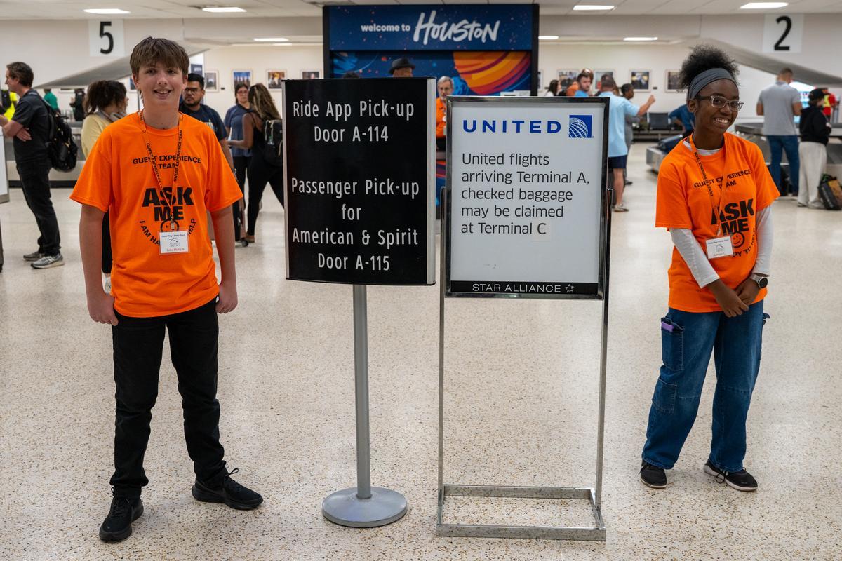 IAH Teen Volunteers