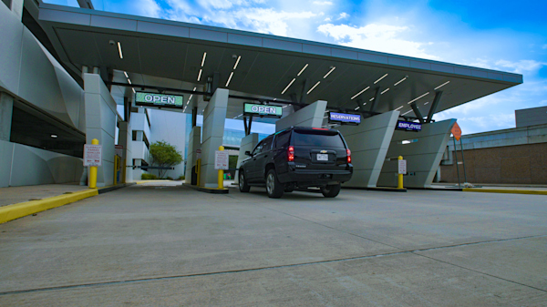Parking at IAH airport 2
