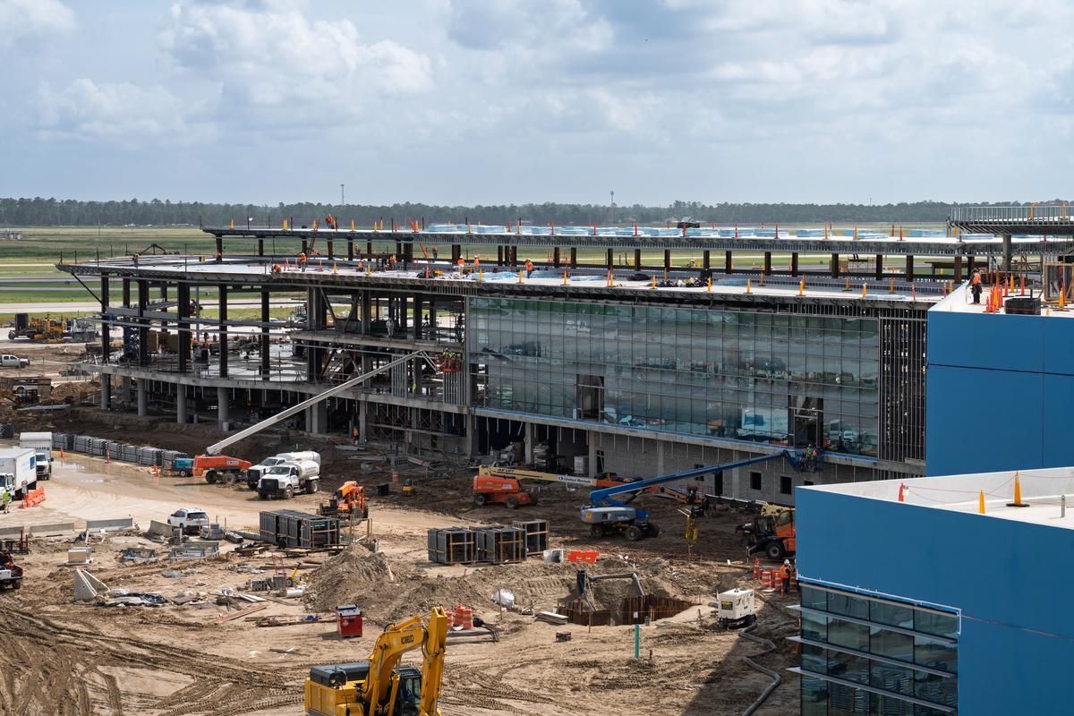 IAH Terminal B