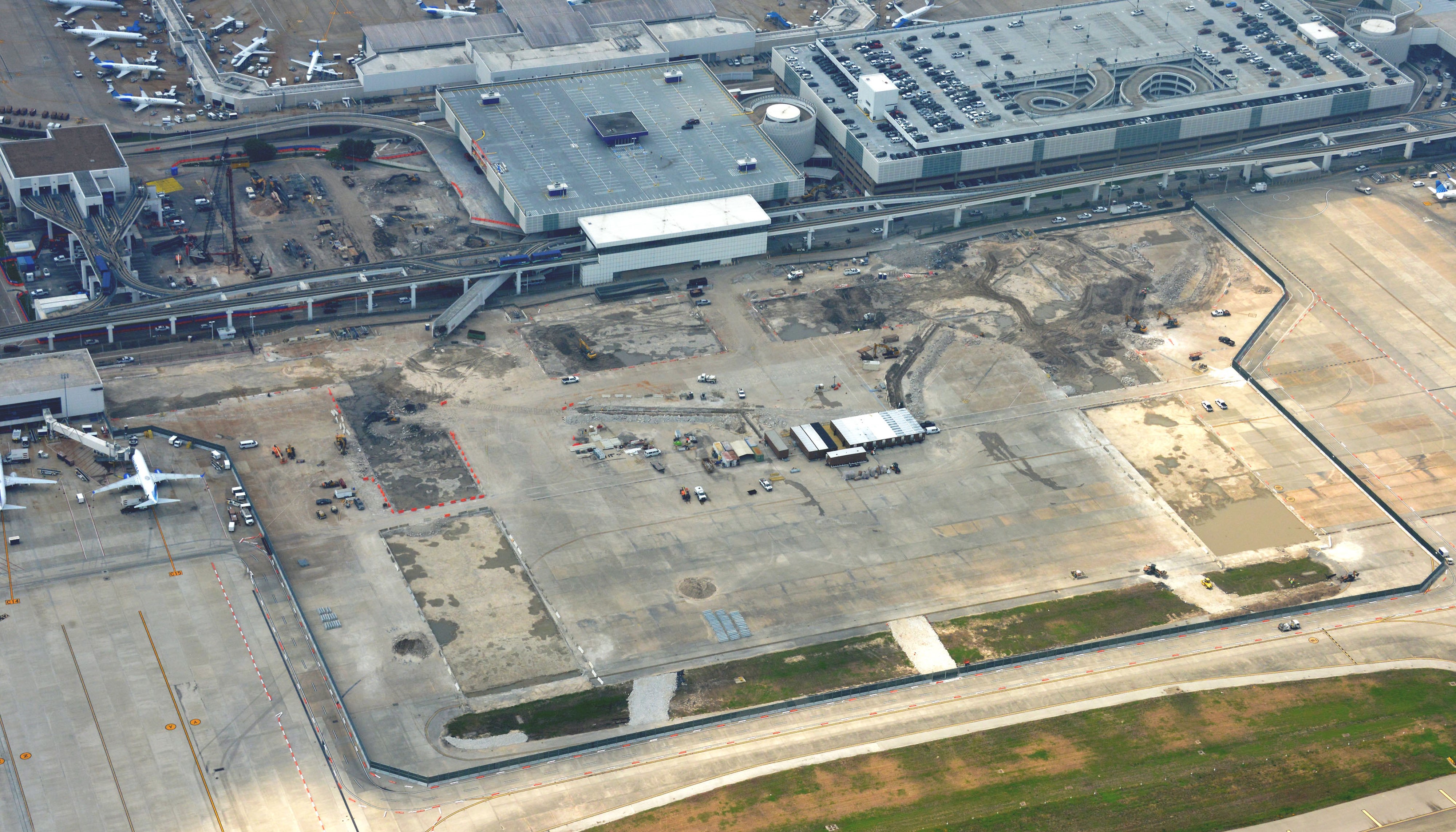 IAH Terminal B 2024