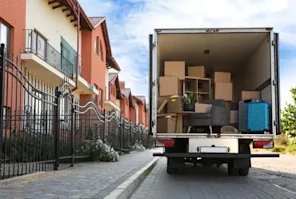 Article image for: Thinking of Hiring Local Movers? Consider These Pros & Cons