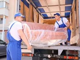 Article image for: Local vs. Long-Distance Moves: Key Differences & What to Expect
