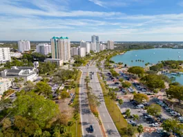 Article Image: Where to Get Free & Cheap Moving Boxes in Sarasota