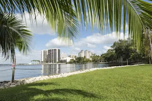 Article image for: How Much Does Hiring a Moving Company Cost in Cape Coral?