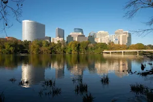 Article image for: How Much Does Hiring a Moving Company Cost in Arlington, VA?