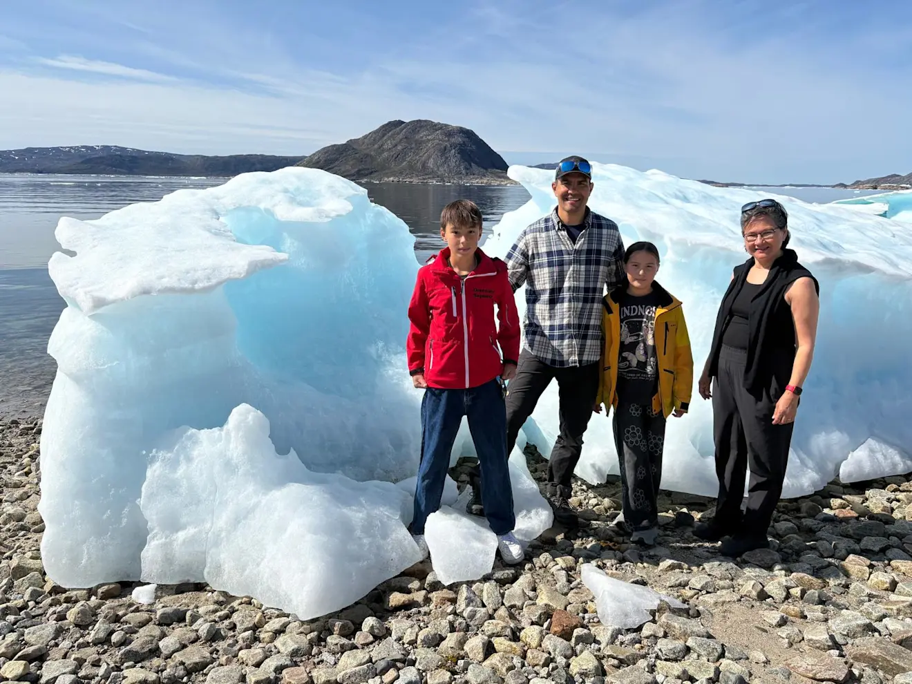 Op pad met de familie van Pitsi Hoegh, de CEO van Greenland Sagalands - Pieter Bliek