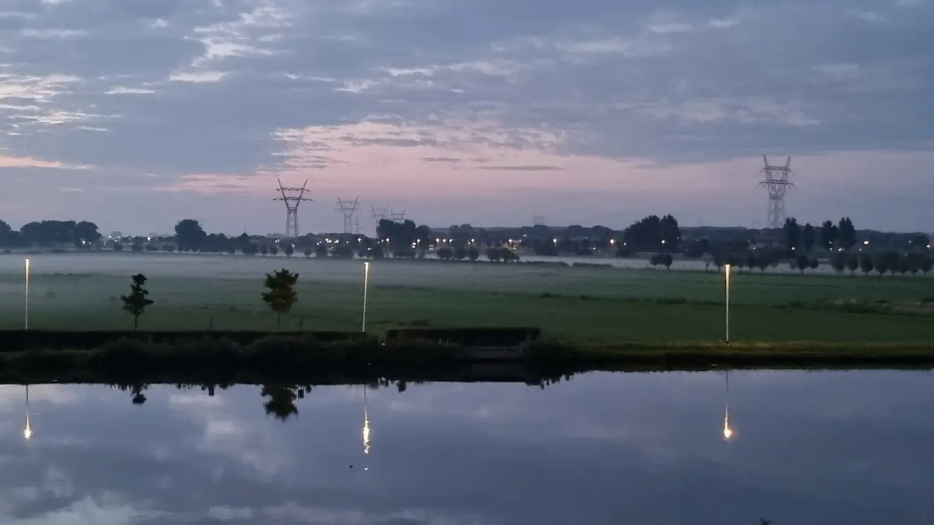 Een rustige start van de ochtend in de buurt van Leiden - Monique Bormans