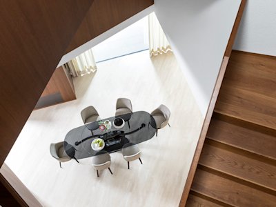 ORBITAL TABLE FOYER CHAIRS