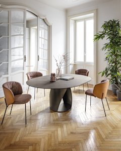 Cyclone Table and sweel chairs