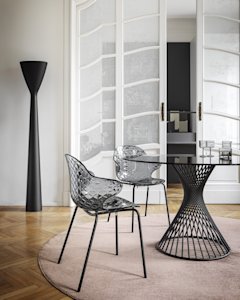 Sanit Tropez Calligaris Chair Vortex Table