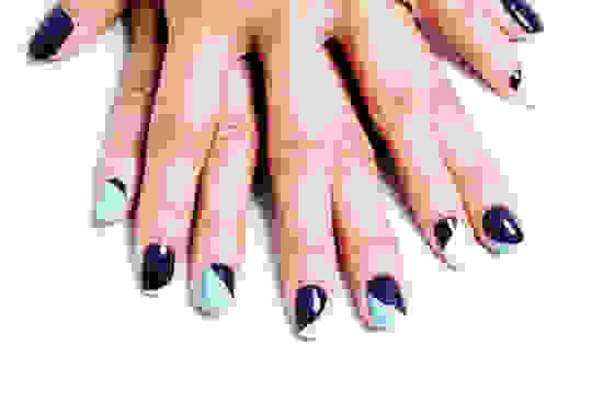 sally-hansen-nail-art-manicure-7