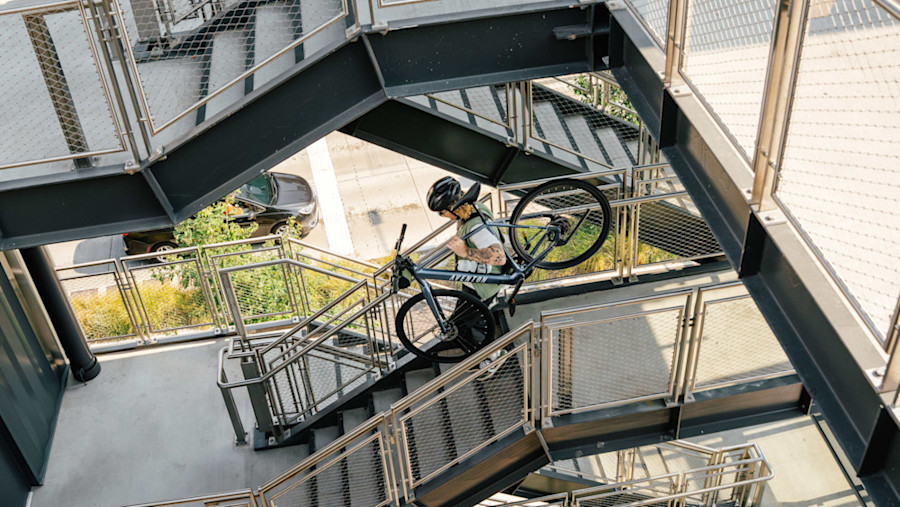 Best Lightweight E-Bikes of 2026: Aventon, Lectric, Velotric, and Ride1Up Compared