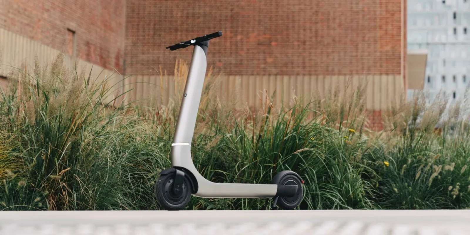 ๐ Boโs Tesla-Inspired Scooter