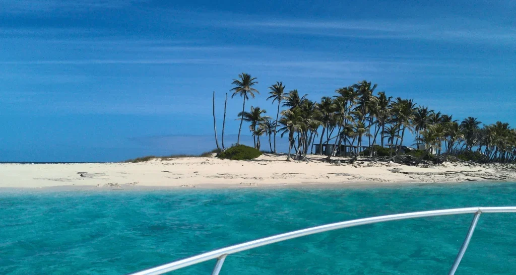 nassau-yacht-charter-island-stop