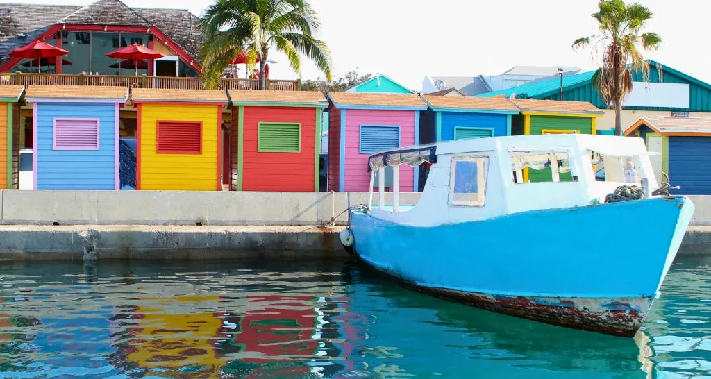 colorful-harbor-cottages-bahamas