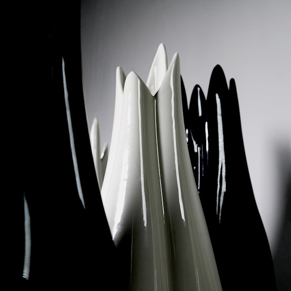 LILIUM VASE by Object Van Brandenburg