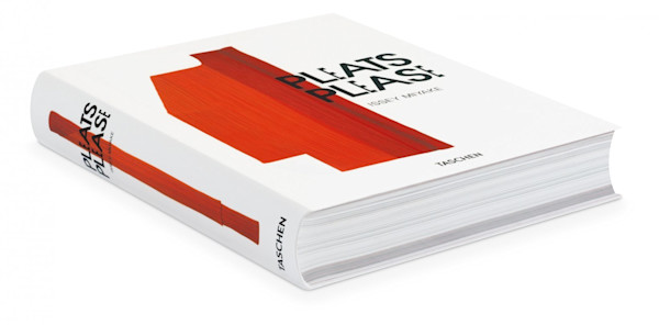 PLEATS PLEASE - ISSEY MIYAKE by Taschen