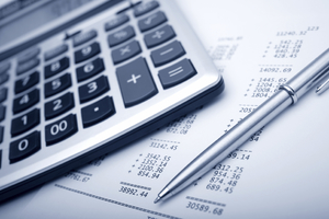 A recent poll finds gas and electricity bills are still too complex for UK energy customers