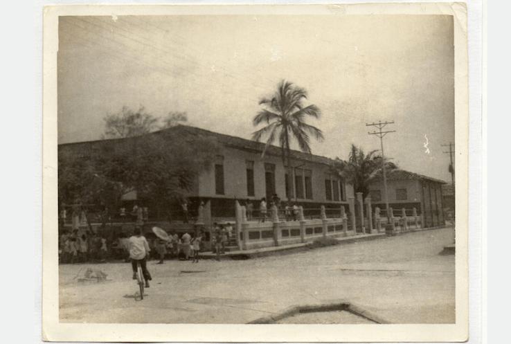 Escuela América Puerto Berrío, 1973