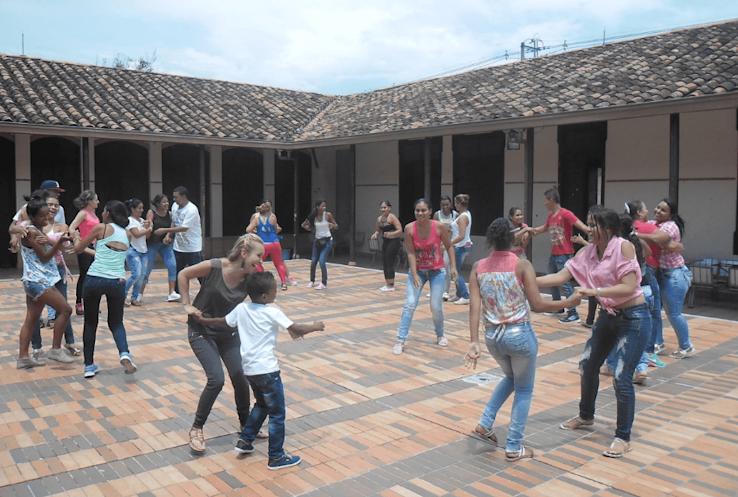 Jóvenes en la Ciudadela América