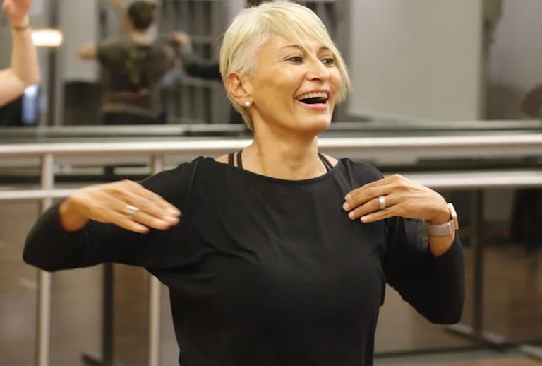 Señora en curso Comfama