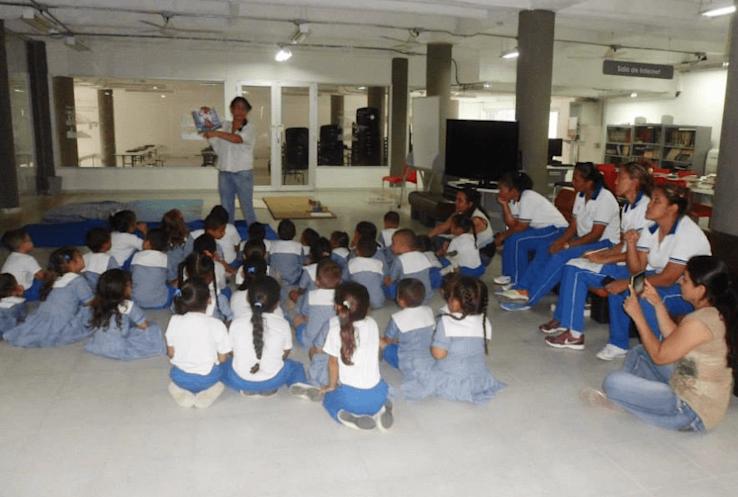 Ciudadela América sótano biblioteca