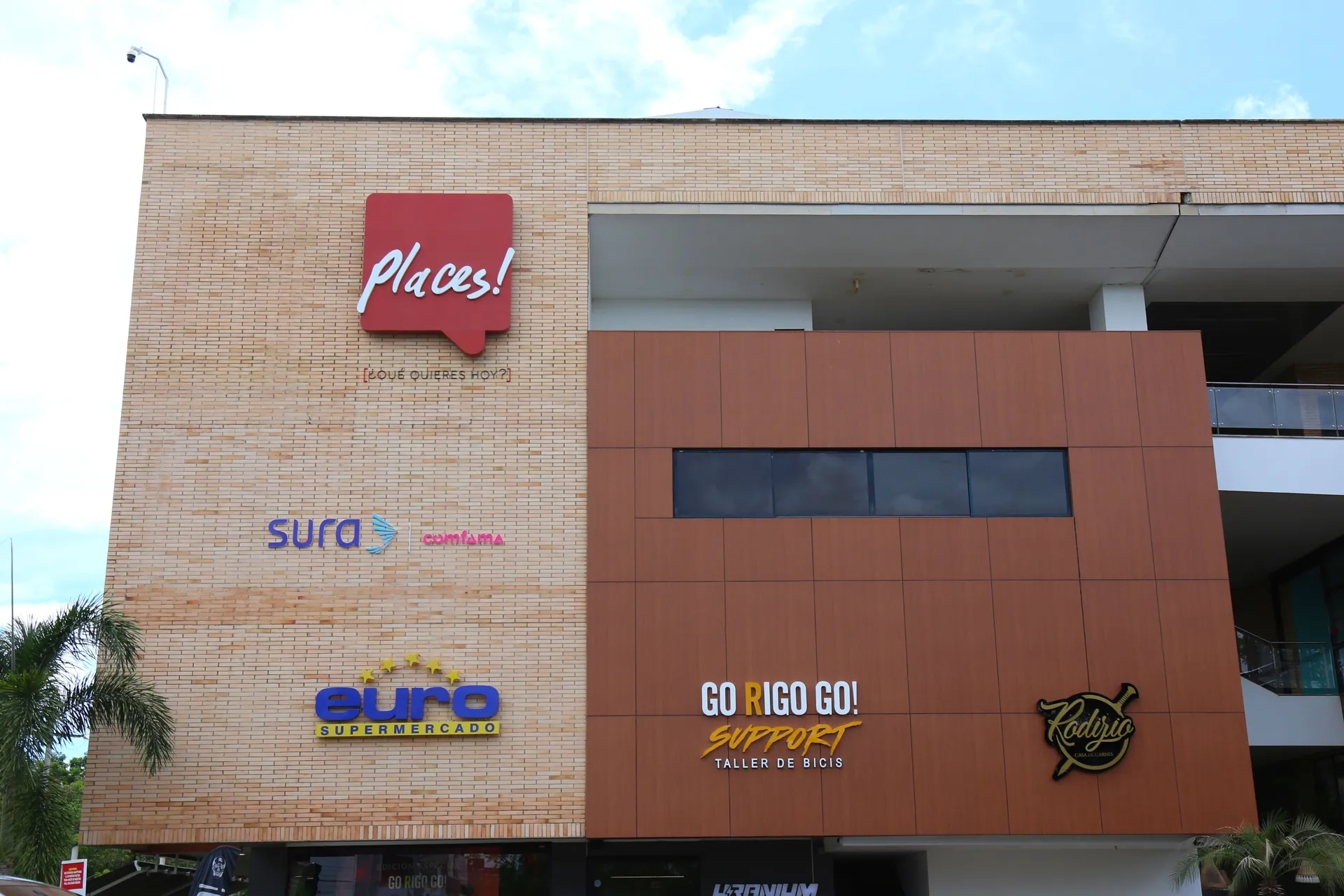 Foto mall Montería CIS