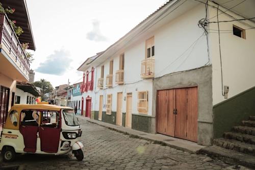 Viaja por la región