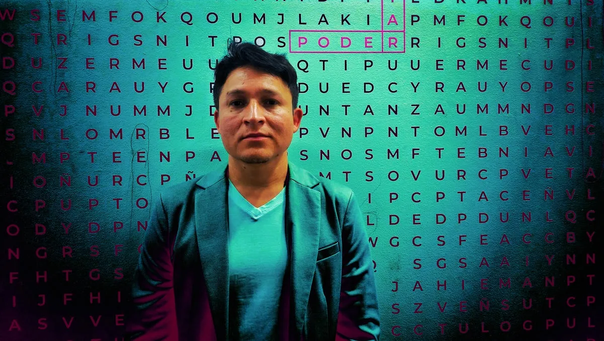 2-claudia-velasquez-cronicas-del-barrio-comfama-robinson-usuga