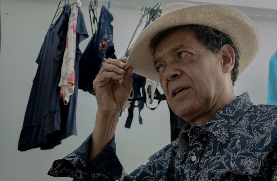 Oscar-Zuluaga-cronicas-del-barrio-aranjuez-100+.jpg