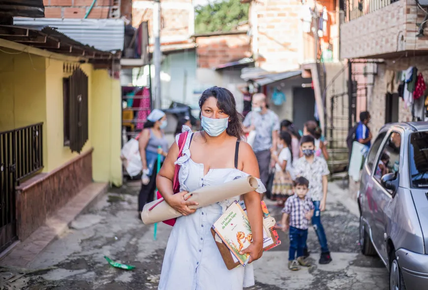 Crónicas del barrio-Erica Cristina Muriel Holguín-Santa-cruz-13